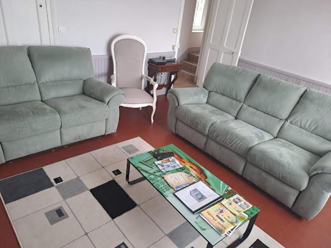 Villa chez Jean-Marc et Colette à Le Molay-Littry Extérieur photo